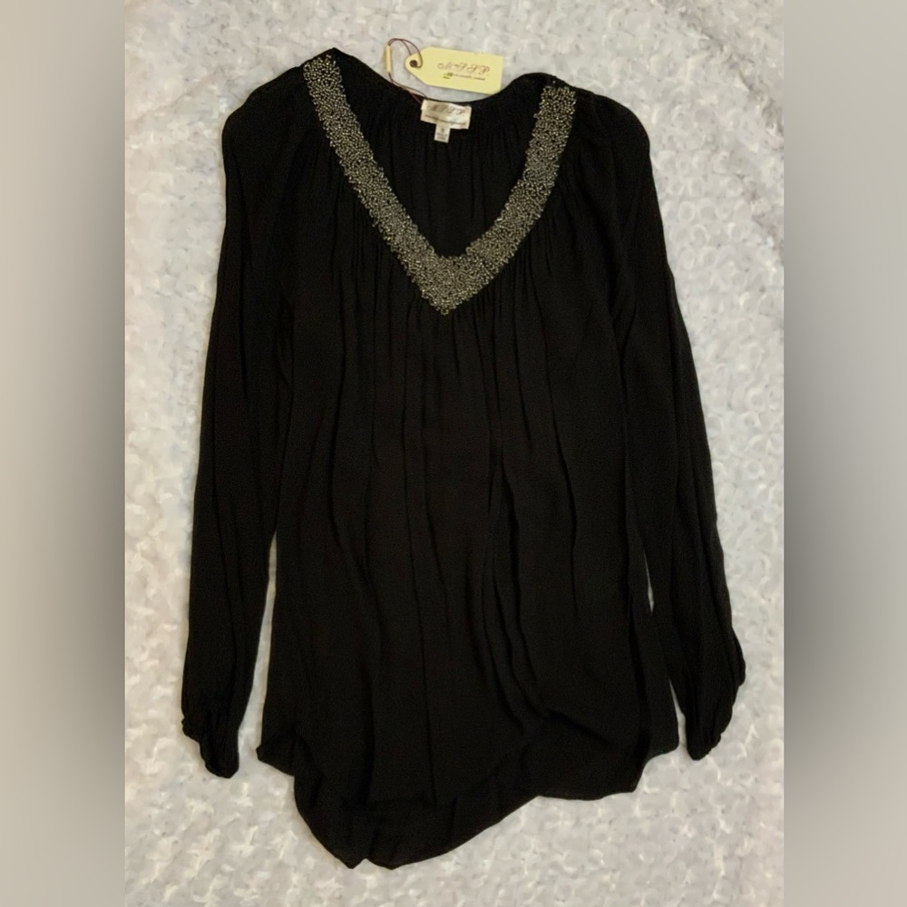 M.L.L.P. Black Beaded V-Neck Top Women’s Small